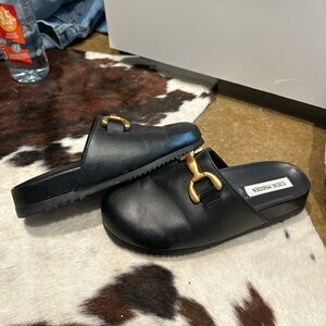 Steve Madden Black Slip-On Mule/clogs with Gold Buckle